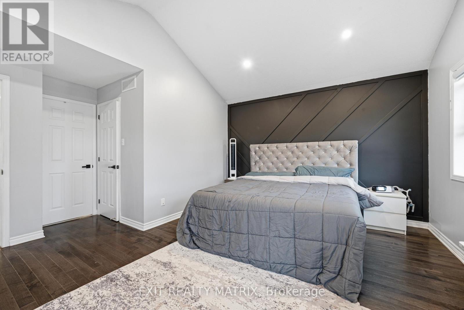 3 Bed, 2 Bath House for Sale in Ottawa – 1511 RUMFORD DRIVE, Ottawa – MLS# X13496602 - Image 34