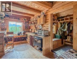 17 Canyon Road, Haines Junction, YT Y0B1L0 Photo 13