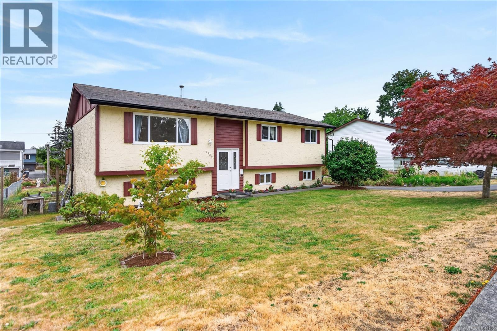 1929 Dogwood Dr - 1