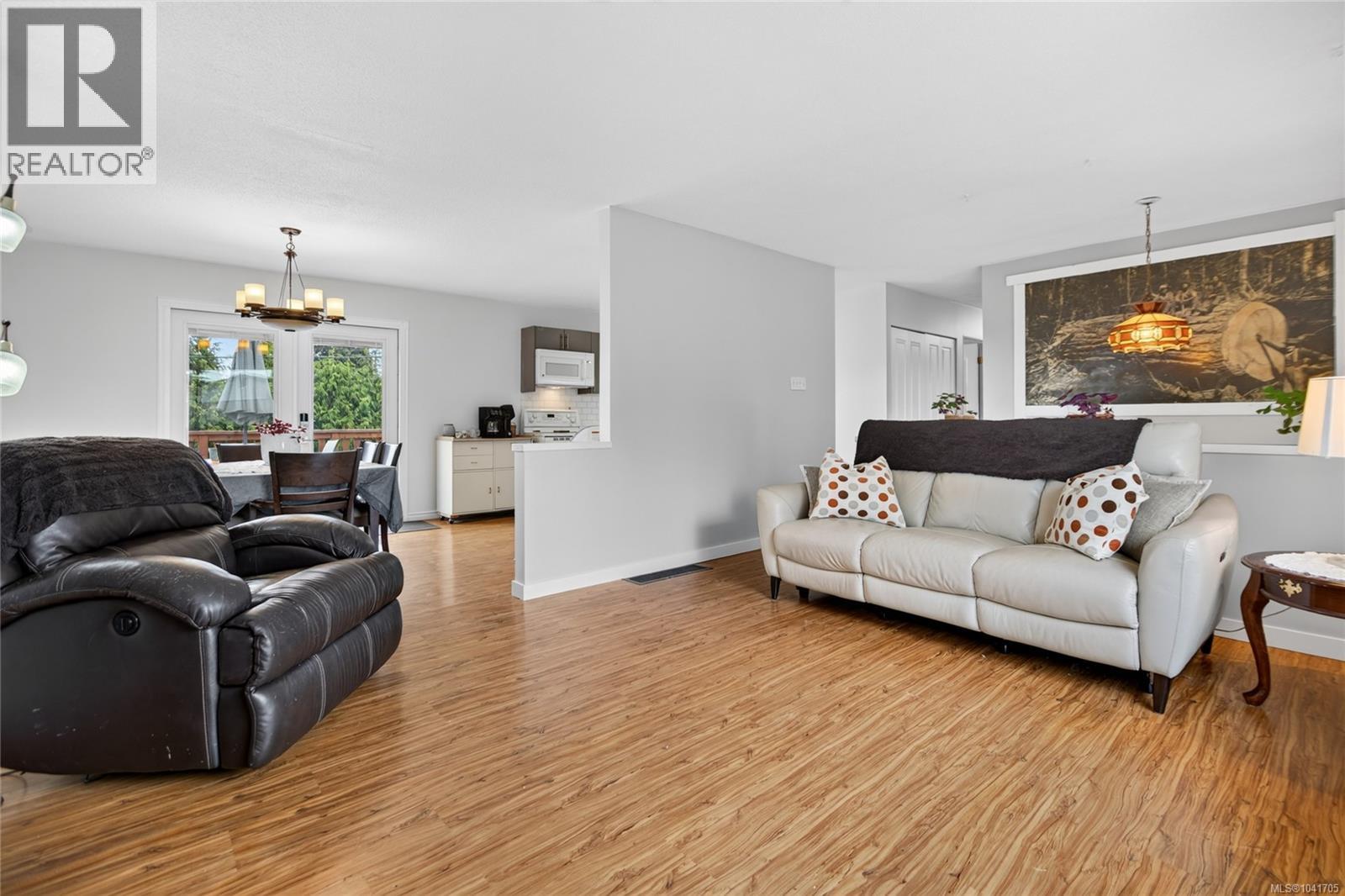 1929 Dogwood Dr - 13