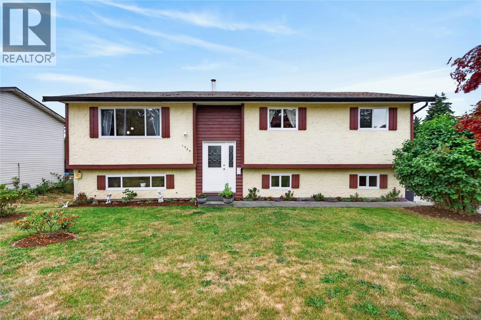 1929 Dogwood Dr - 2