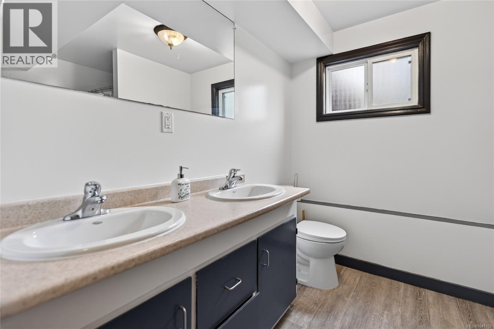 1929 Dogwood Dr - 37