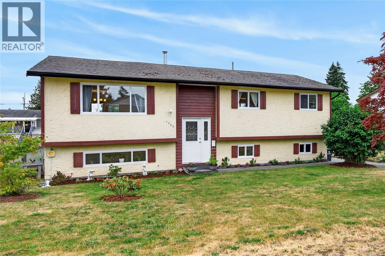 1929 Dogwood Dr - 56