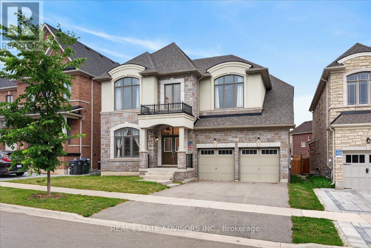 52 DAISY MEADOW CRESCENT - 2