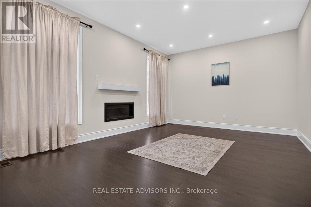 52 DAISY MEADOW CRESCENT - 7