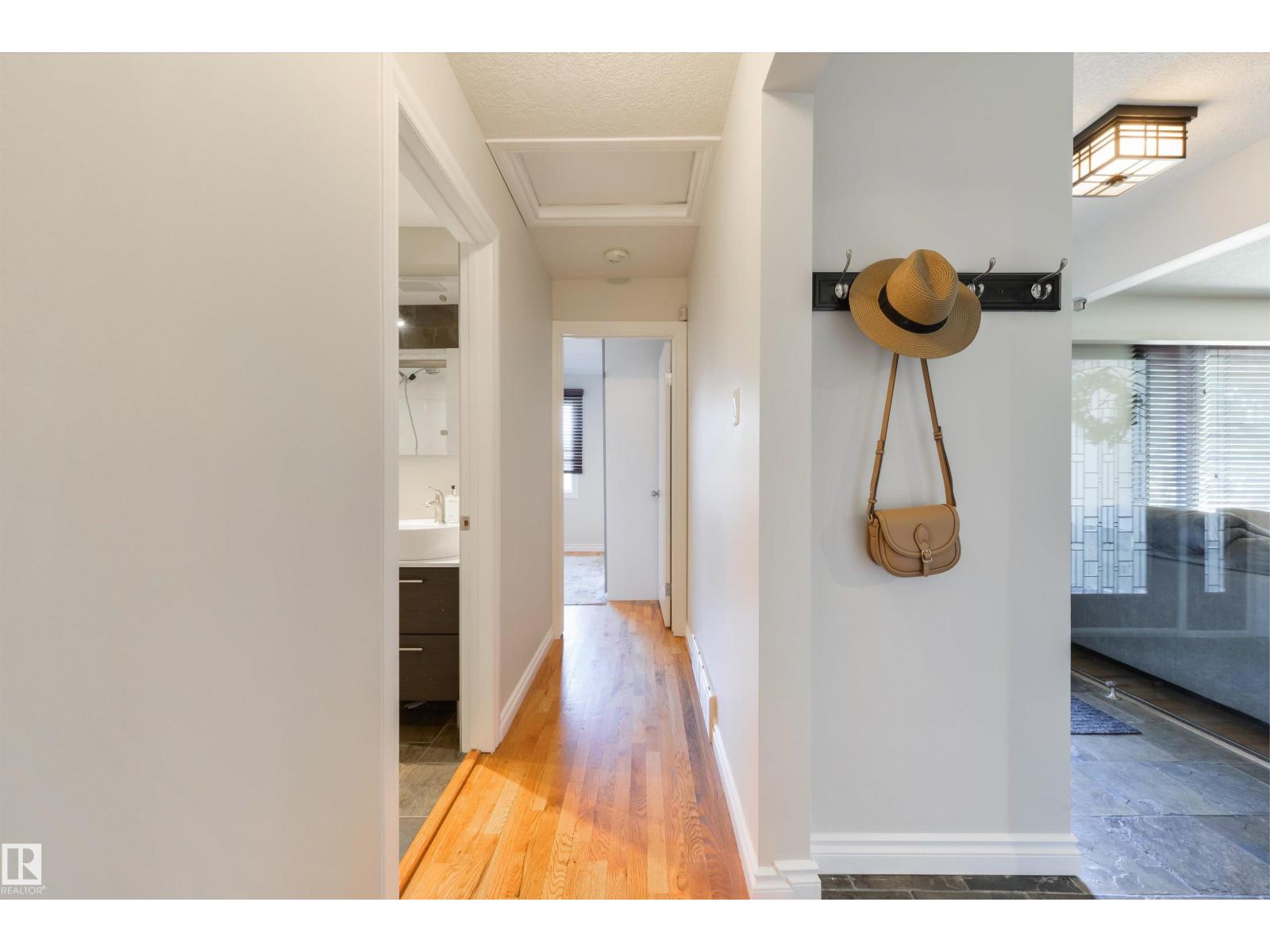 8917 162 ST NW — photo 17