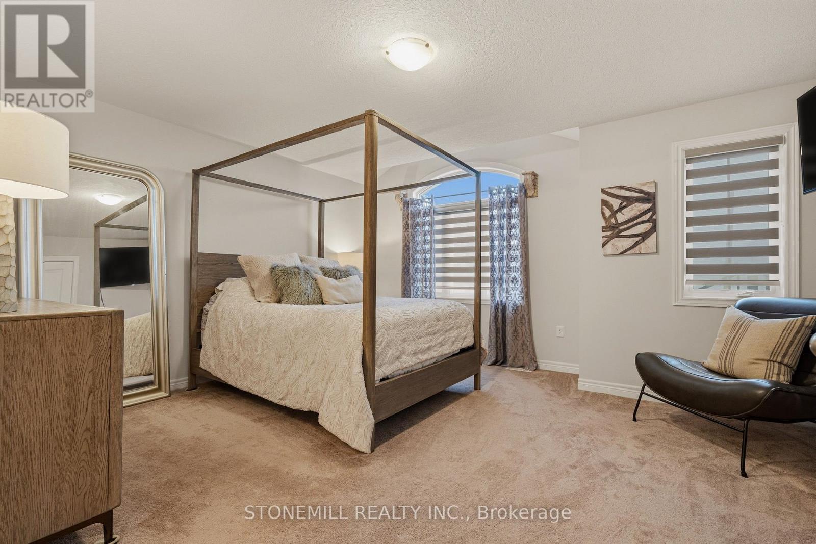 78 STARLING DRIVE - 11