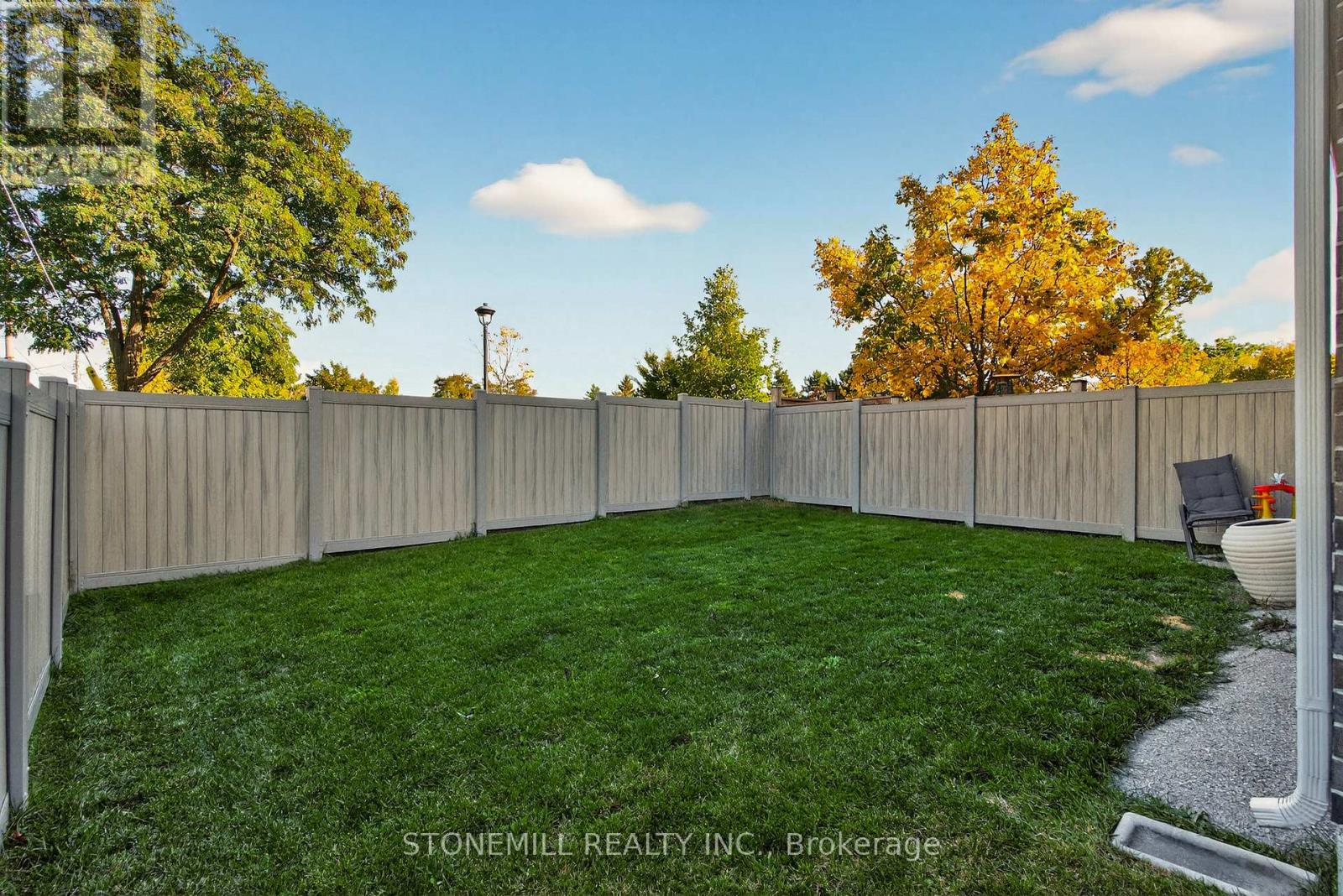 78 STARLING DRIVE - 22