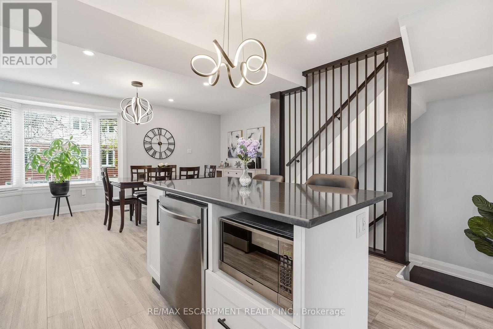 #12 130 LIVINGSTON AVENUE - 12