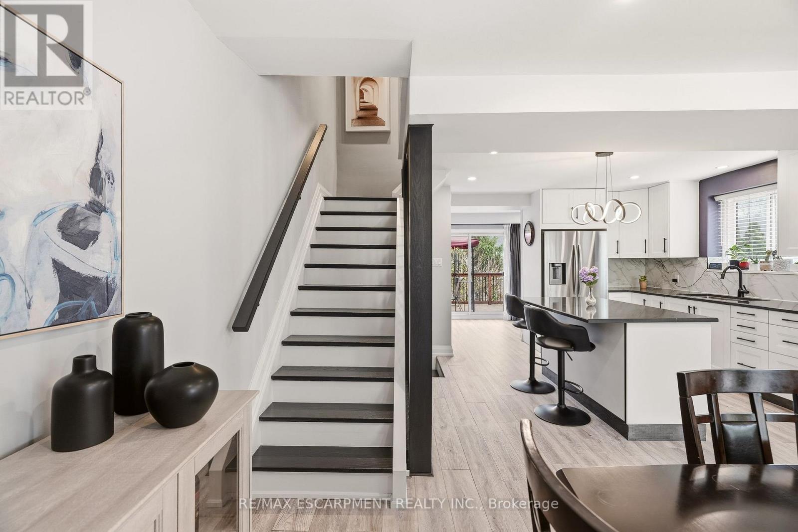 #12 130 LIVINGSTON AVENUE - 30