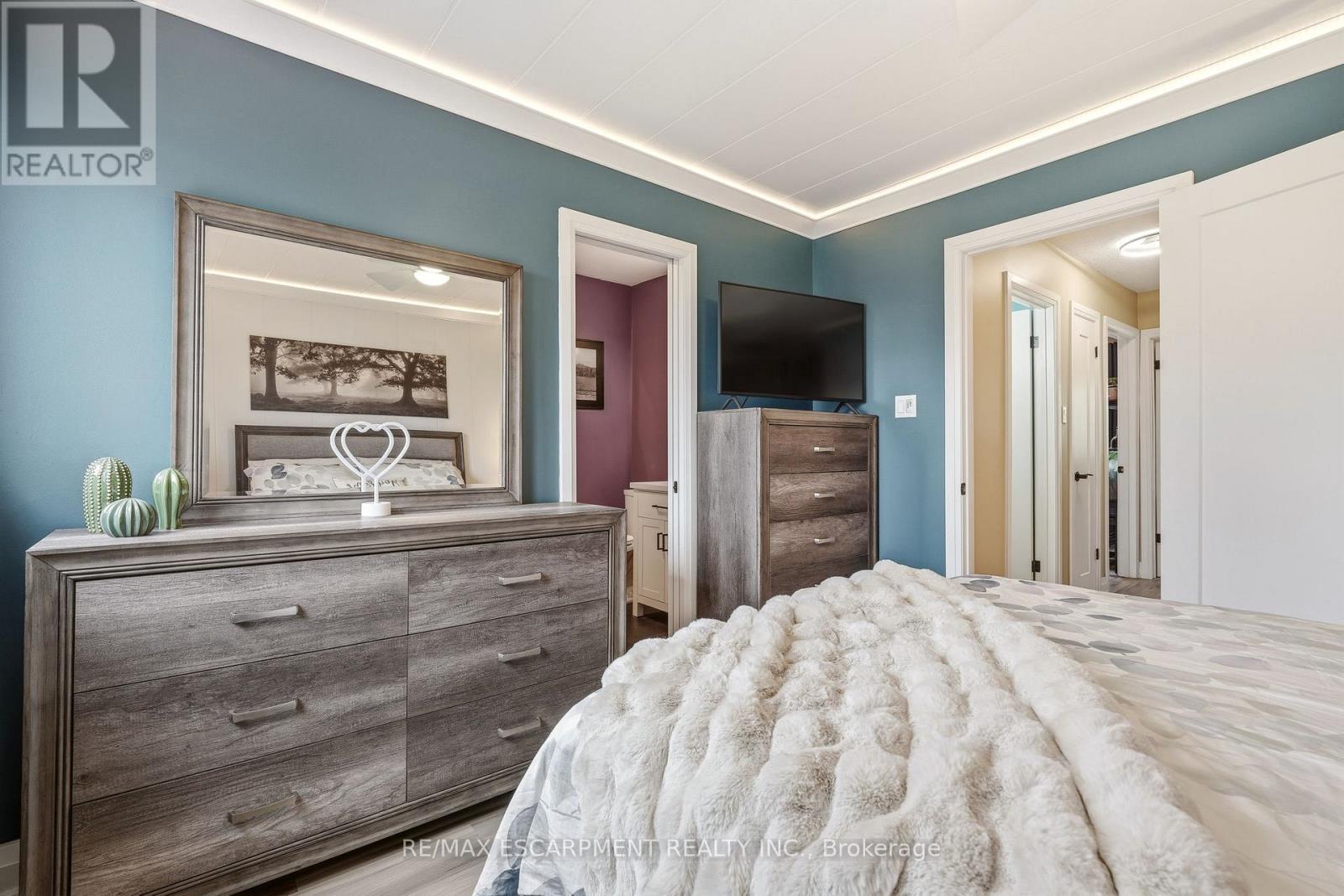 #12 130 LIVINGSTON AVENUE - 34