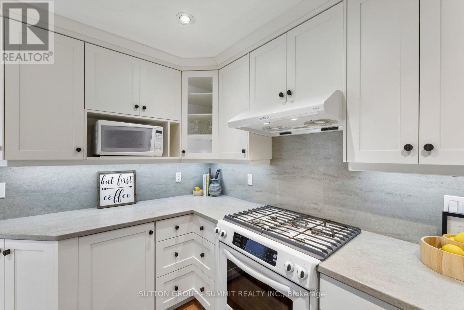 #1102 19 KING STREET - 14
