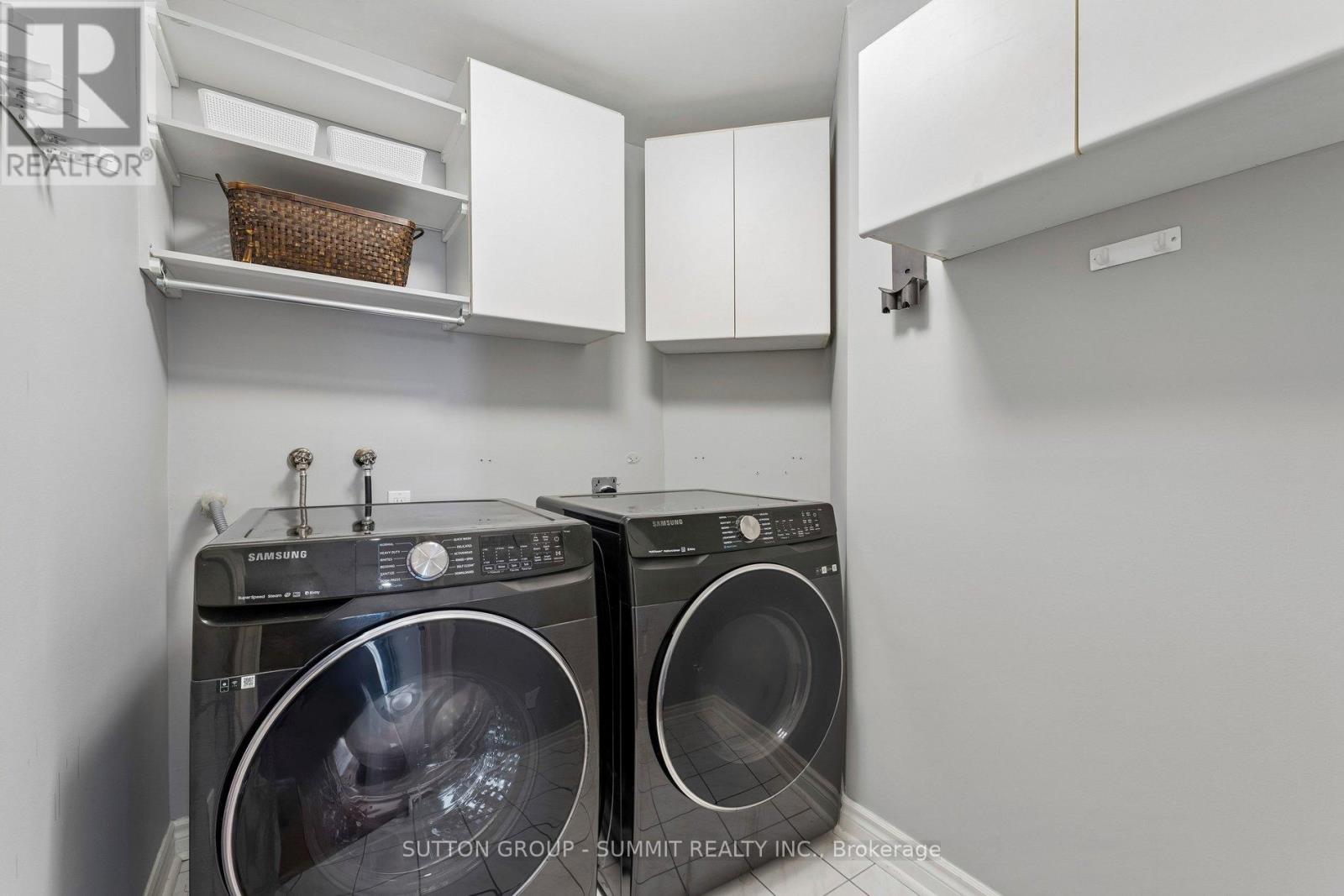#1102 19 KING STREET - 23