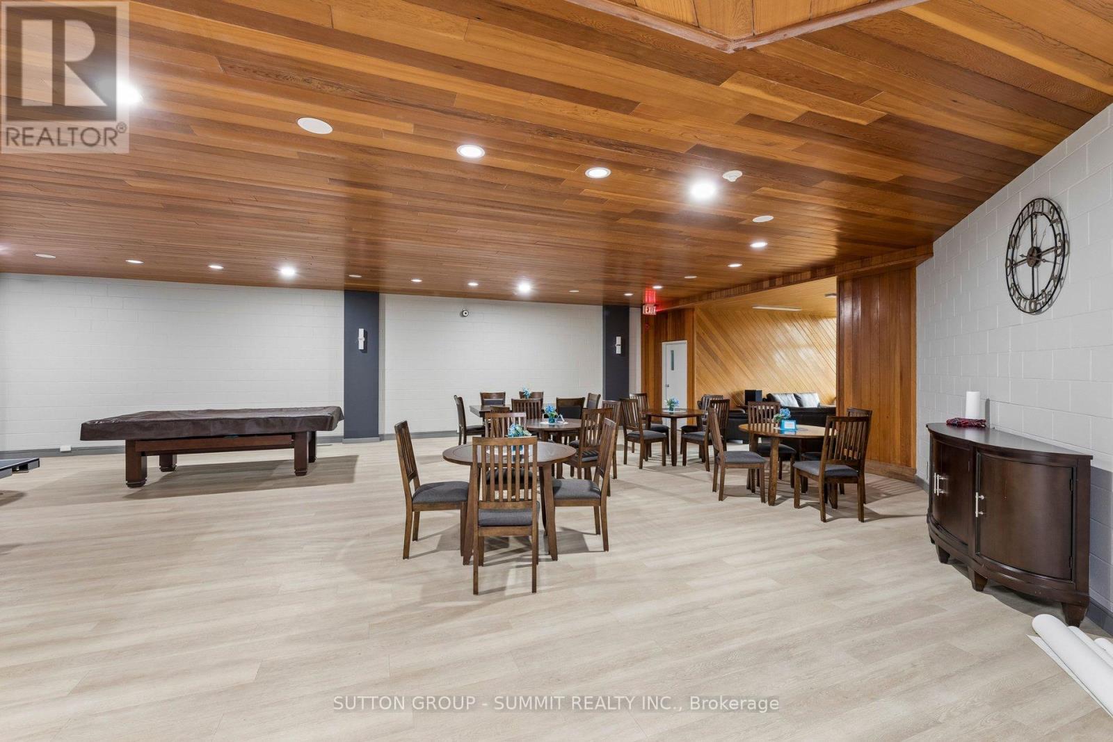 #1102 19 KING STREET - 44