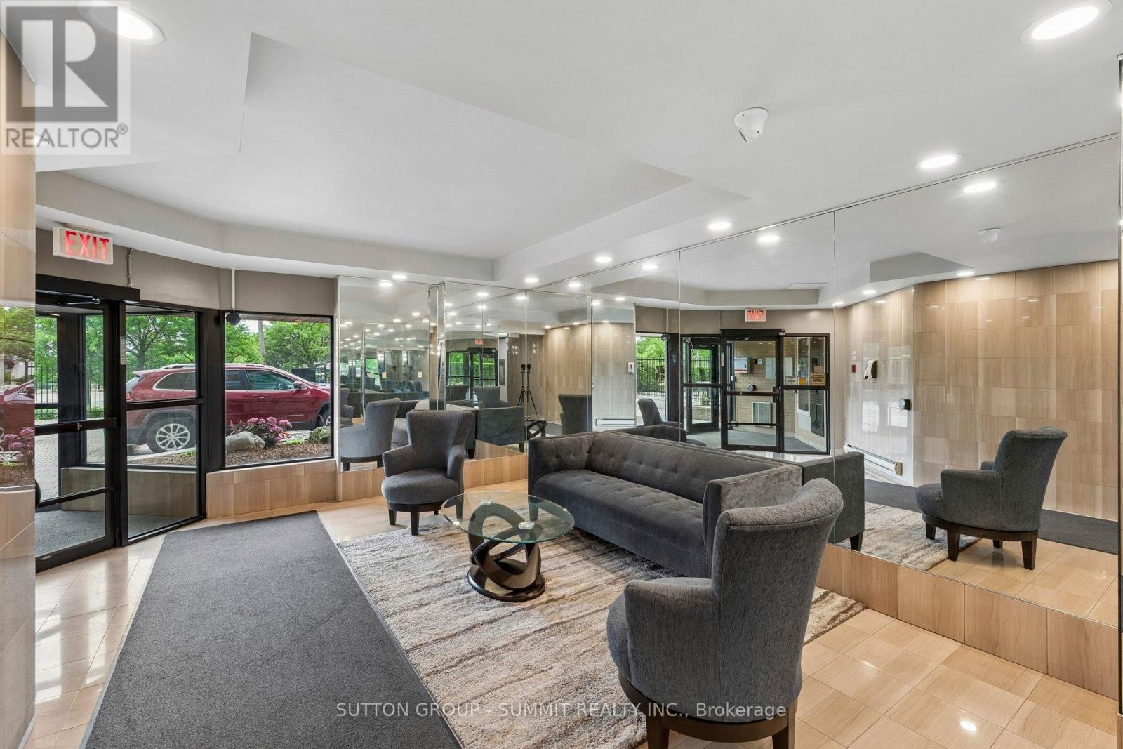 #1102 19 KING STREET - 5