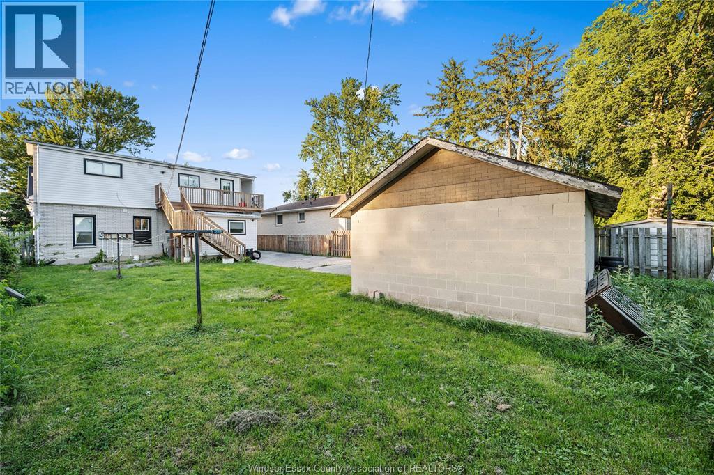 143 WELLINGTON STREET - 10