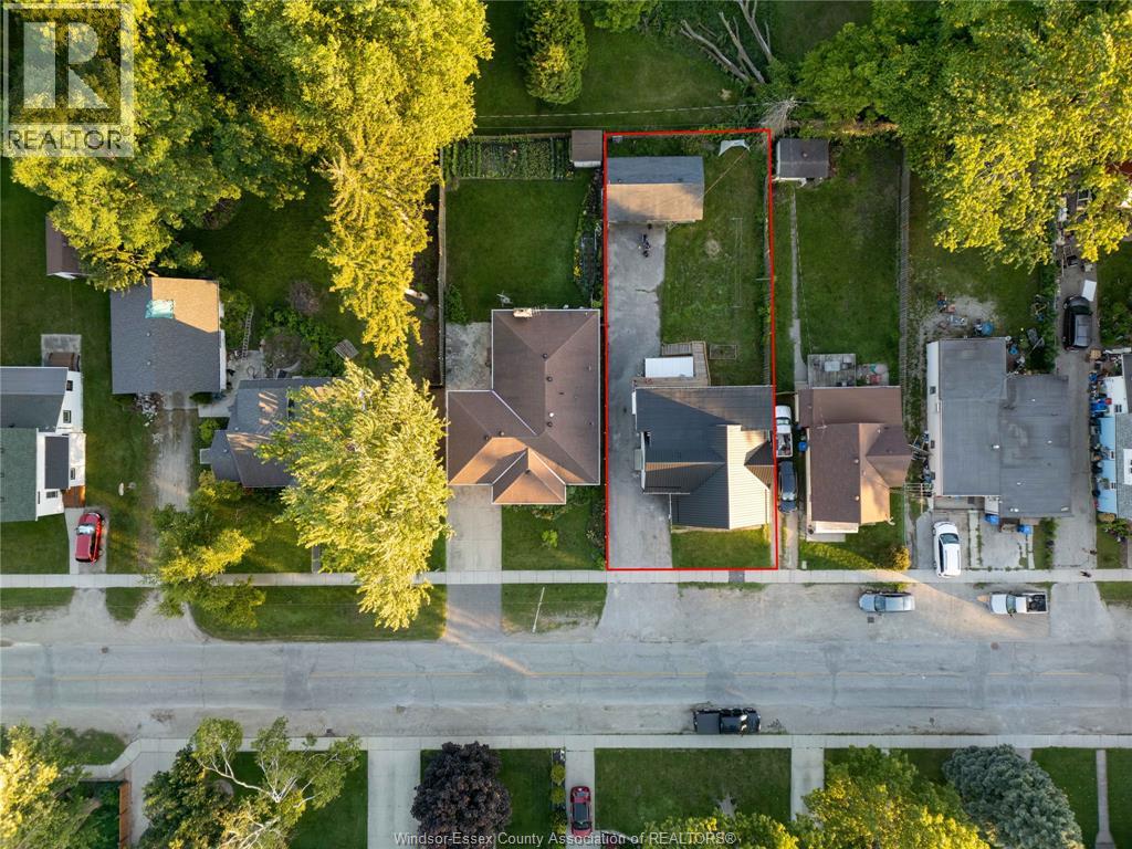 143 WELLINGTON STREET - 5