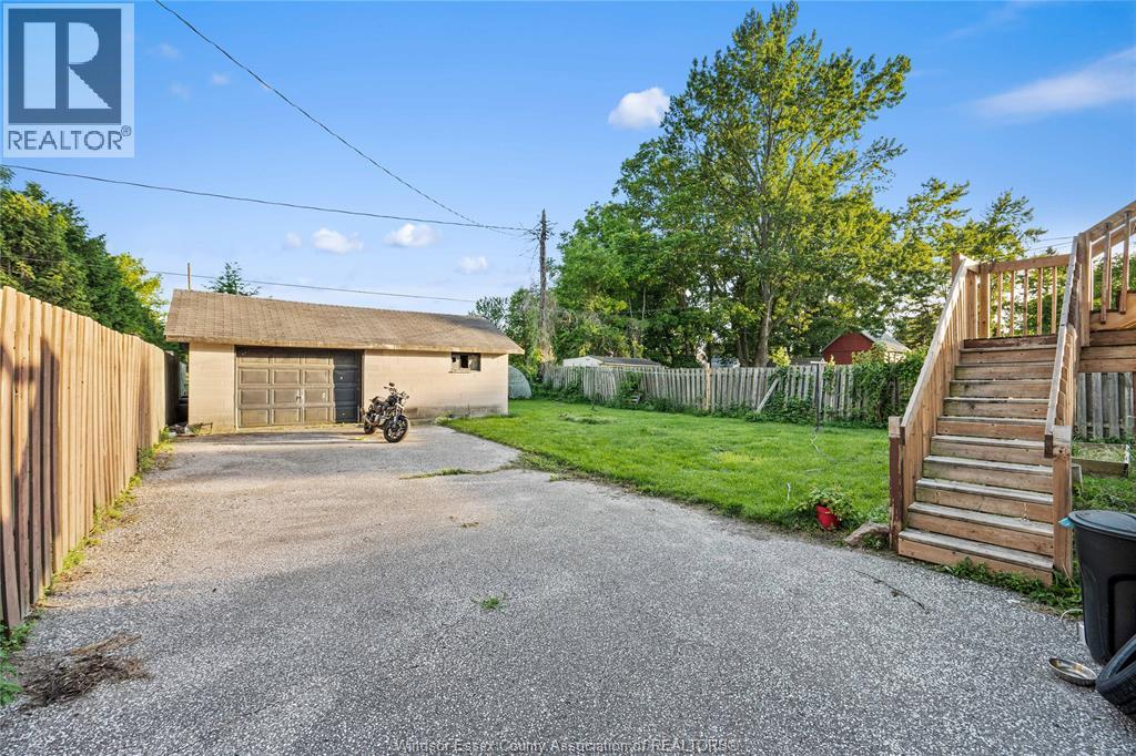 143 WELLINGTON STREET - 9
