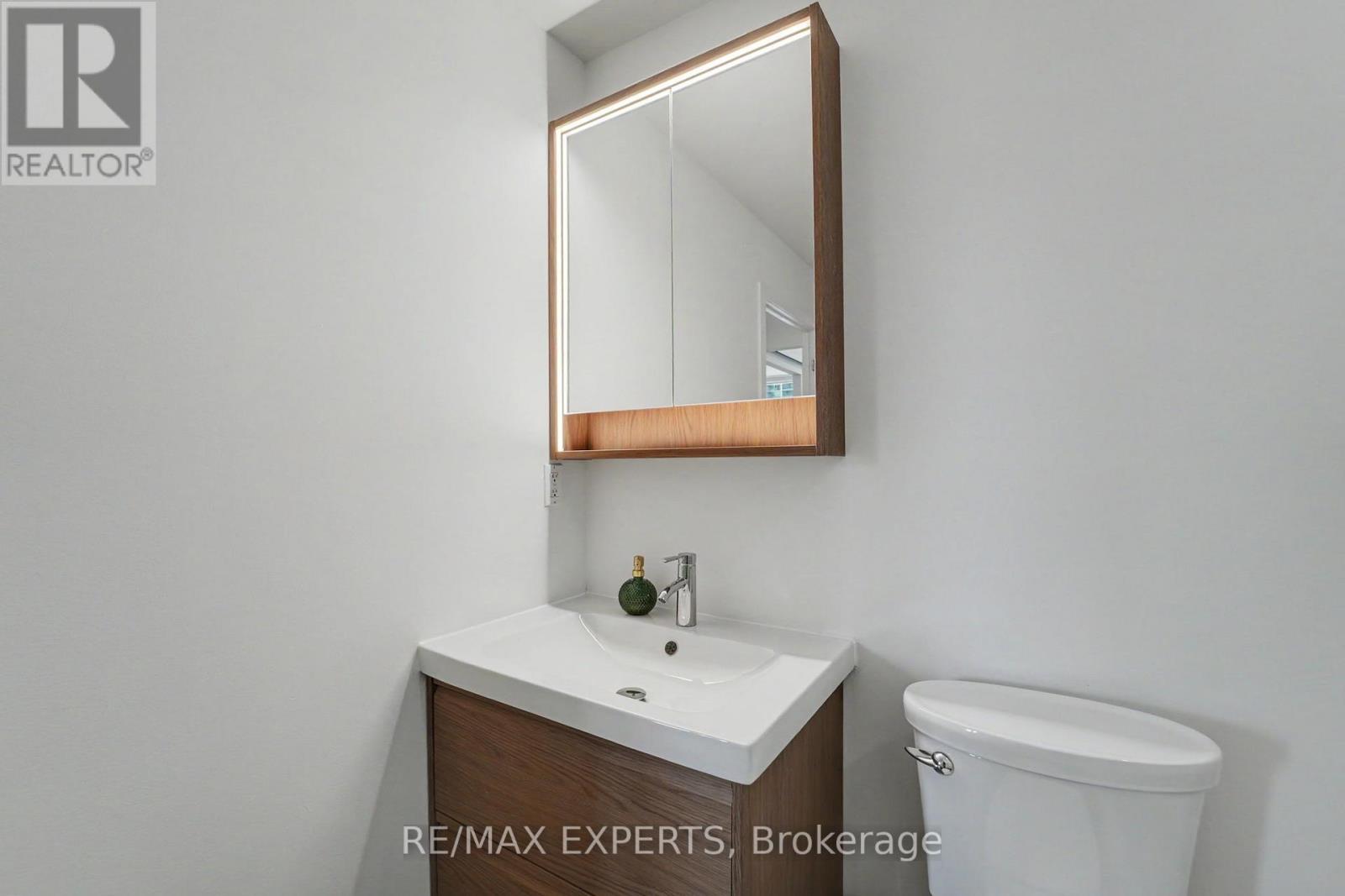 #1001 55 EAST LIBERTY STREET - 21