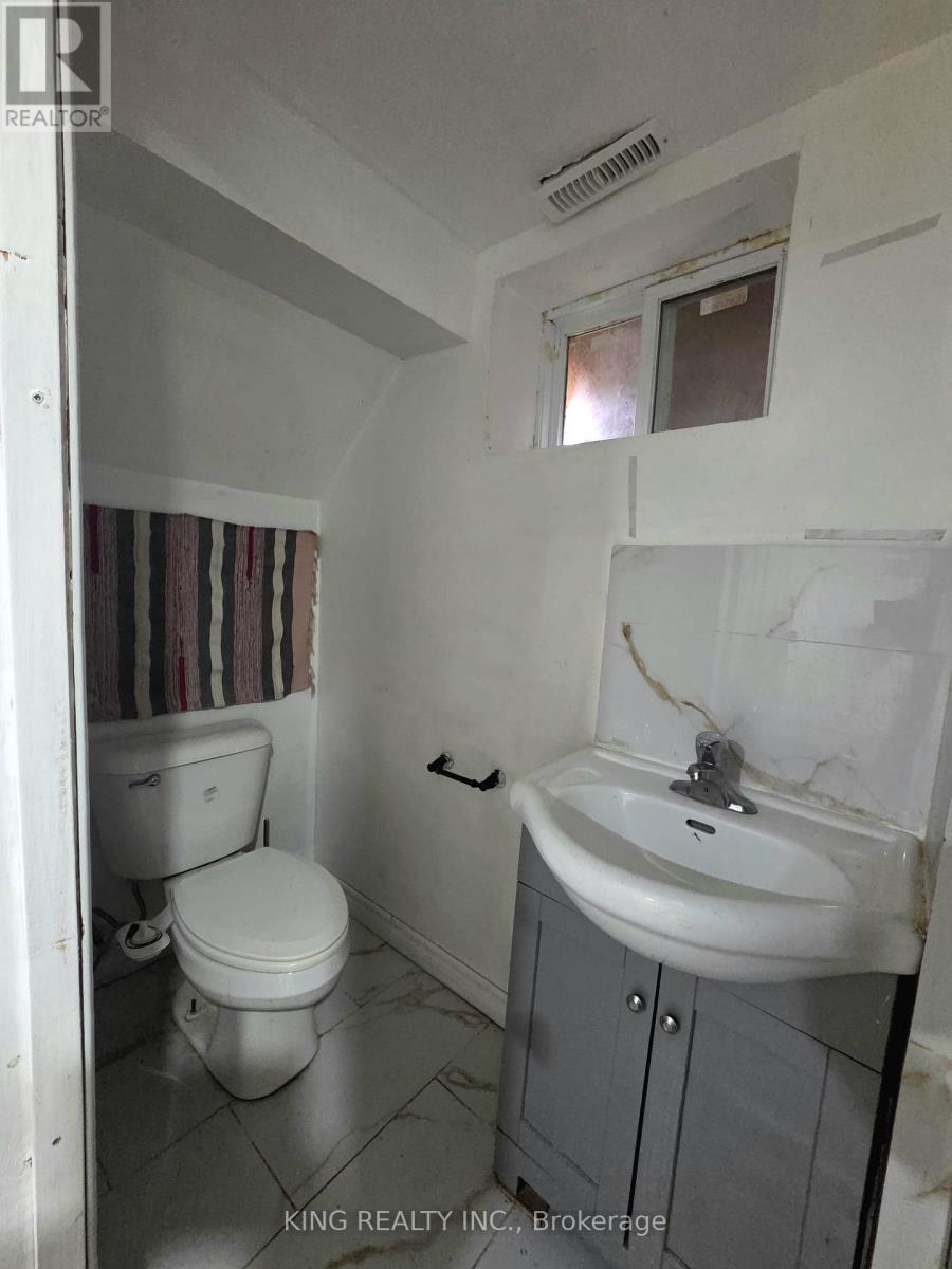 24 BOULLEE STREET - 13