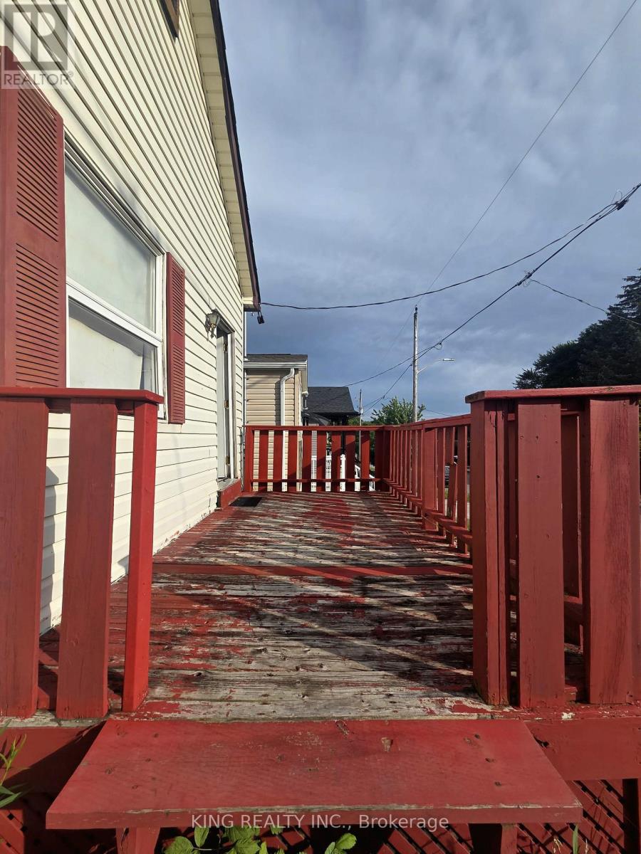 24 BOULLEE STREET - 2