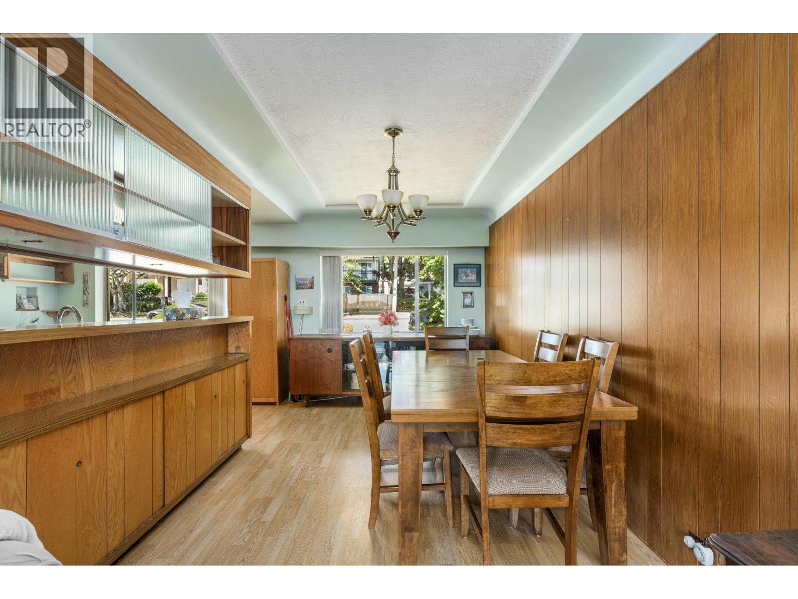 5426 CLINTON STREET — photo 5