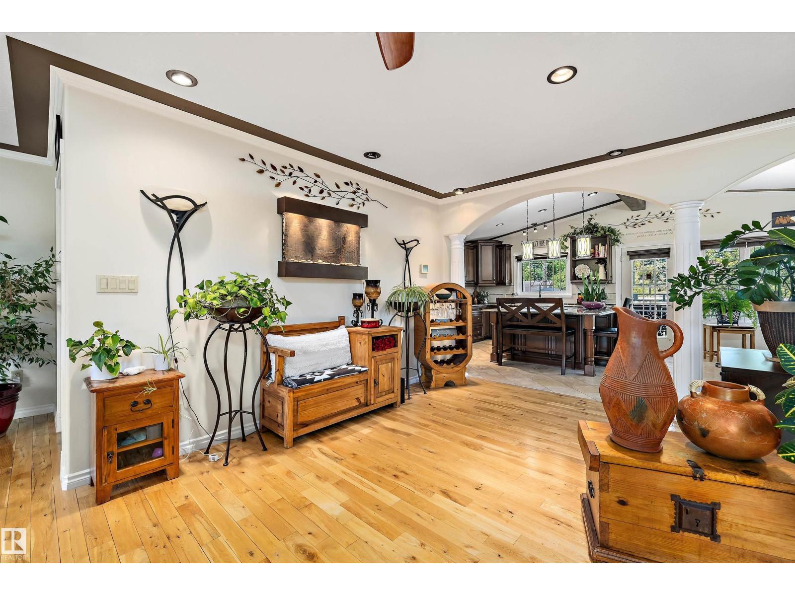 11124 110A AV NW NW - 10