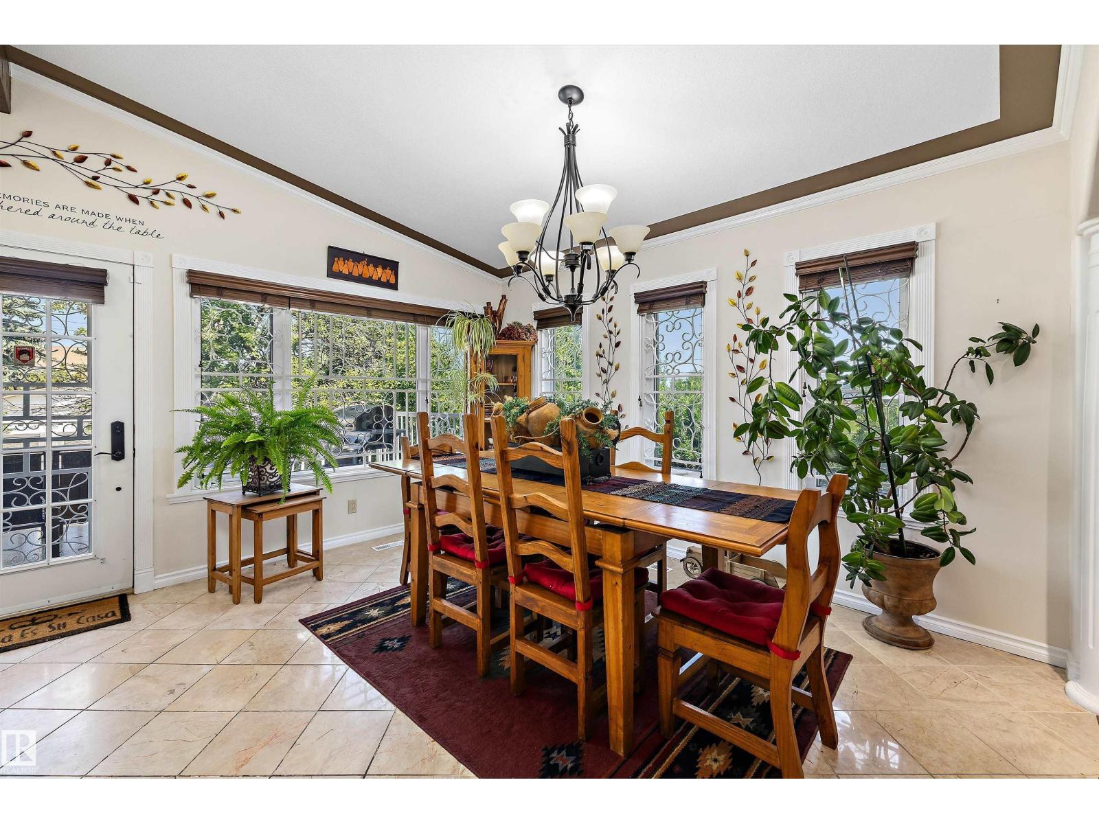 11124 110A AV NW NW - 14