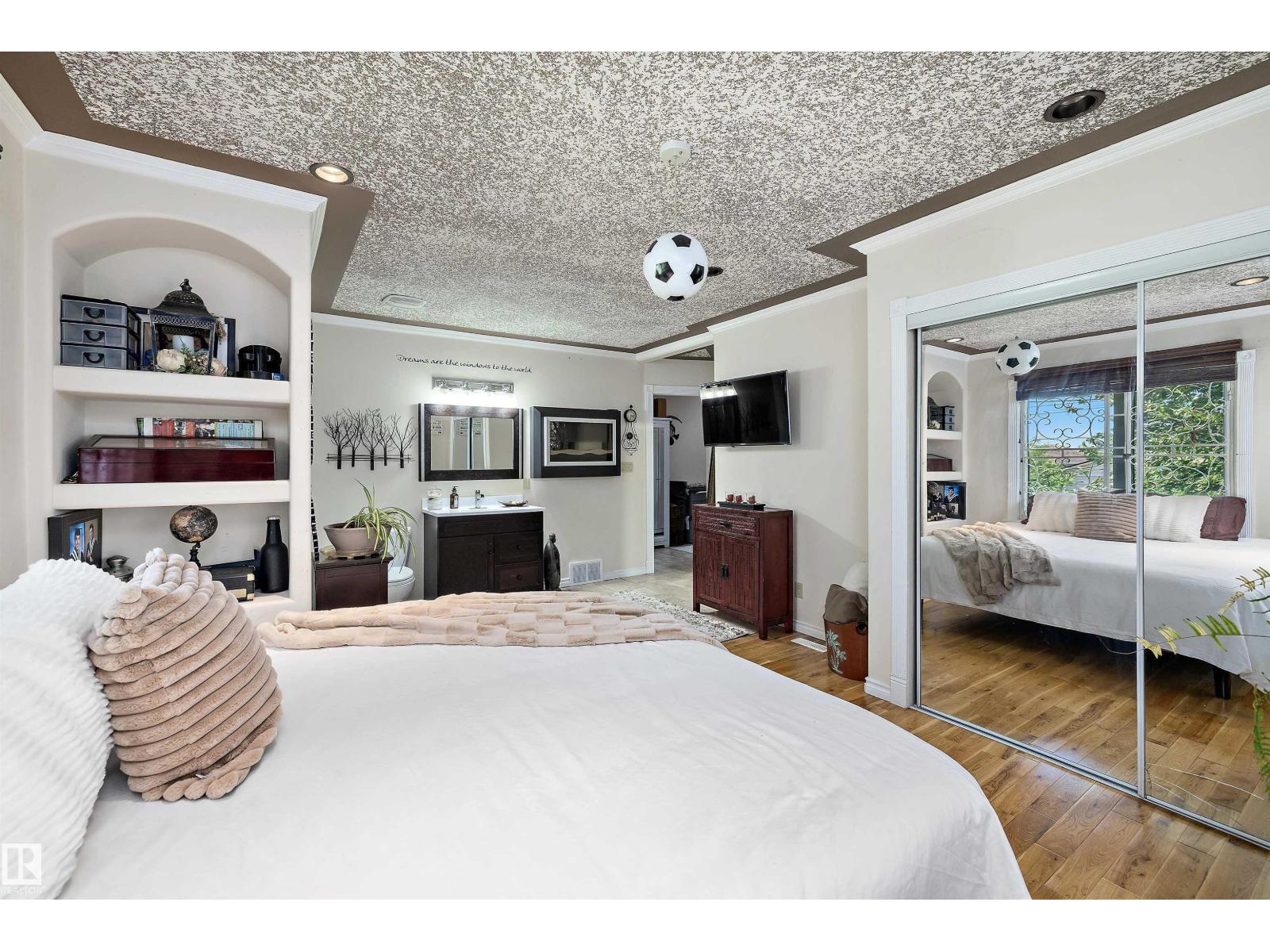 11124 110A AV NW NW - 27