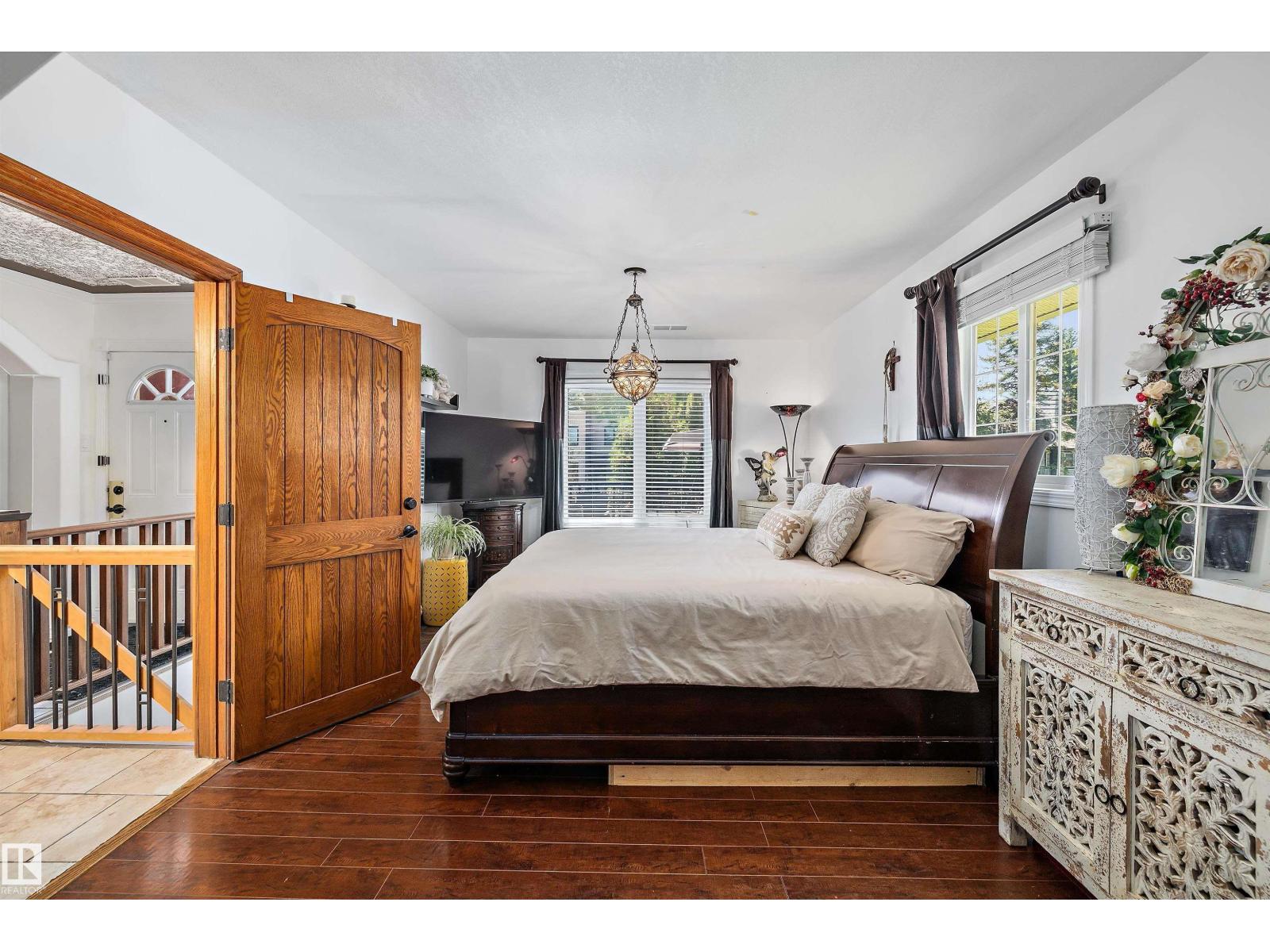 11124 110A AV NW NW - 28