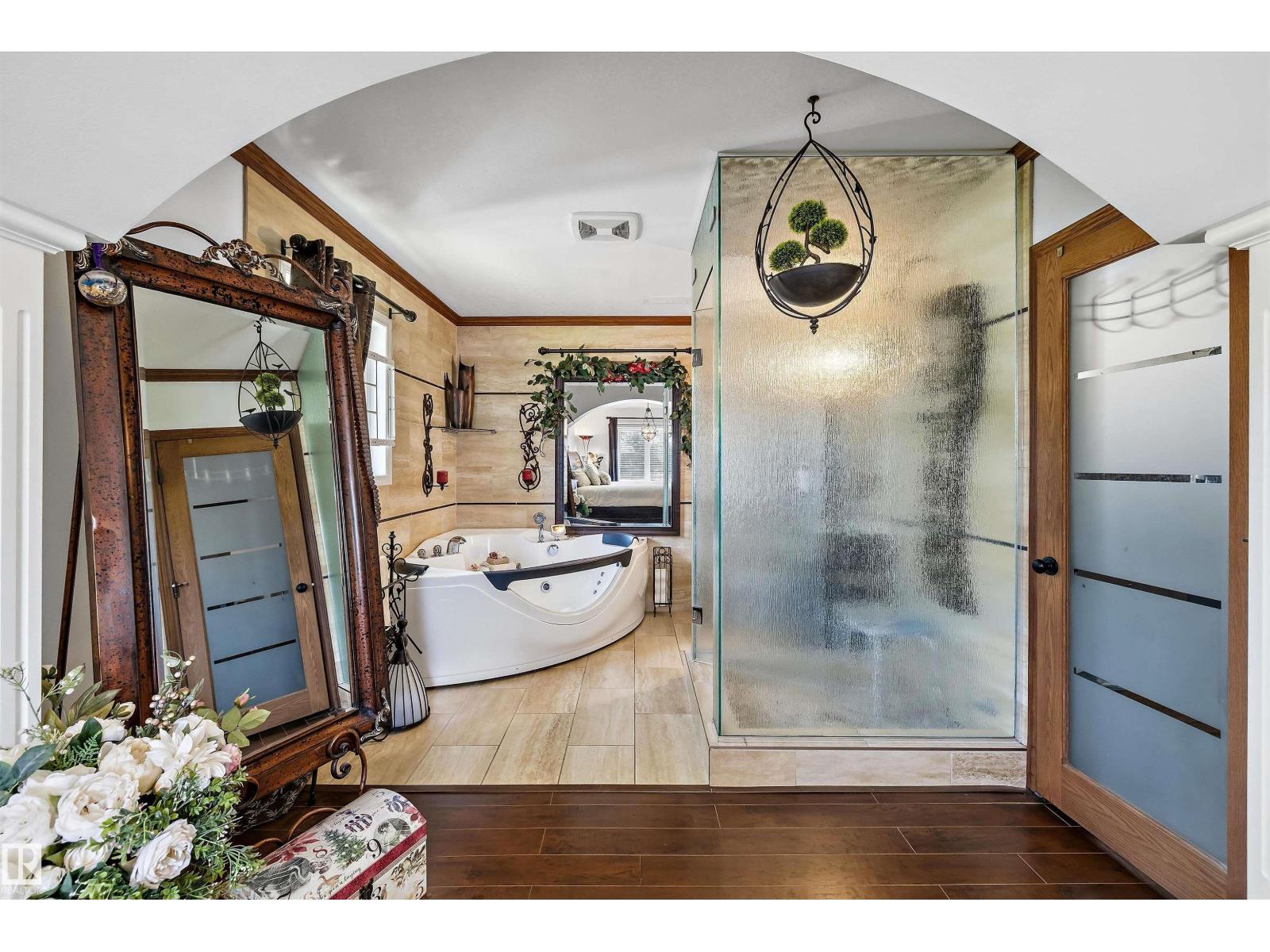 11124 110A AV NW NW - 31