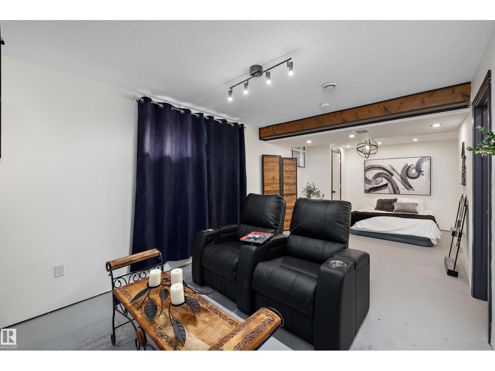 11124 110A AV NW NW - 45