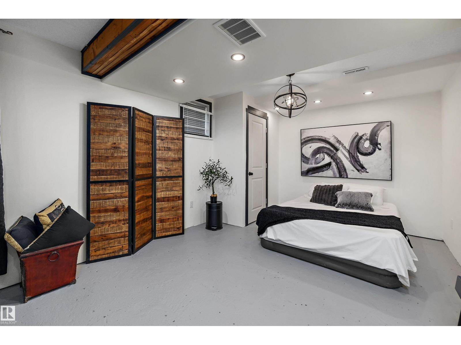 11124 110A AV NW NW - 46