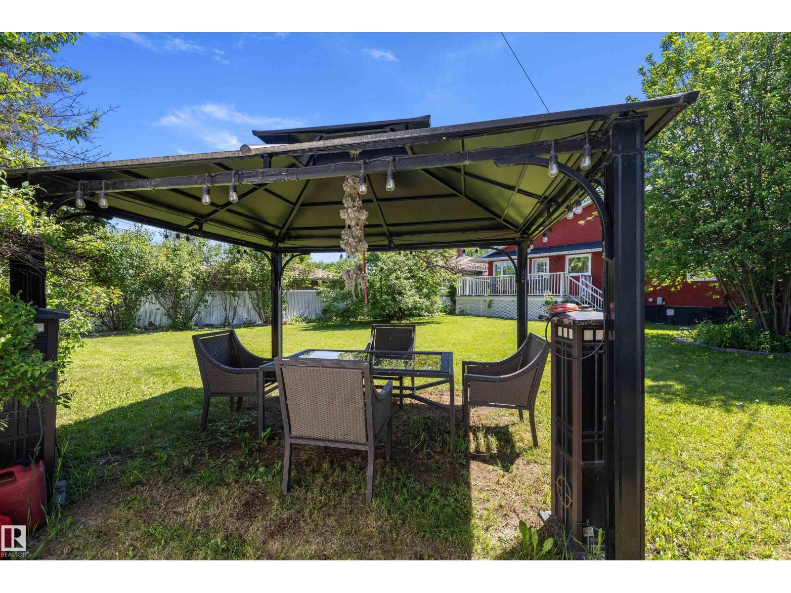 11124 110A AV NW NW - 54