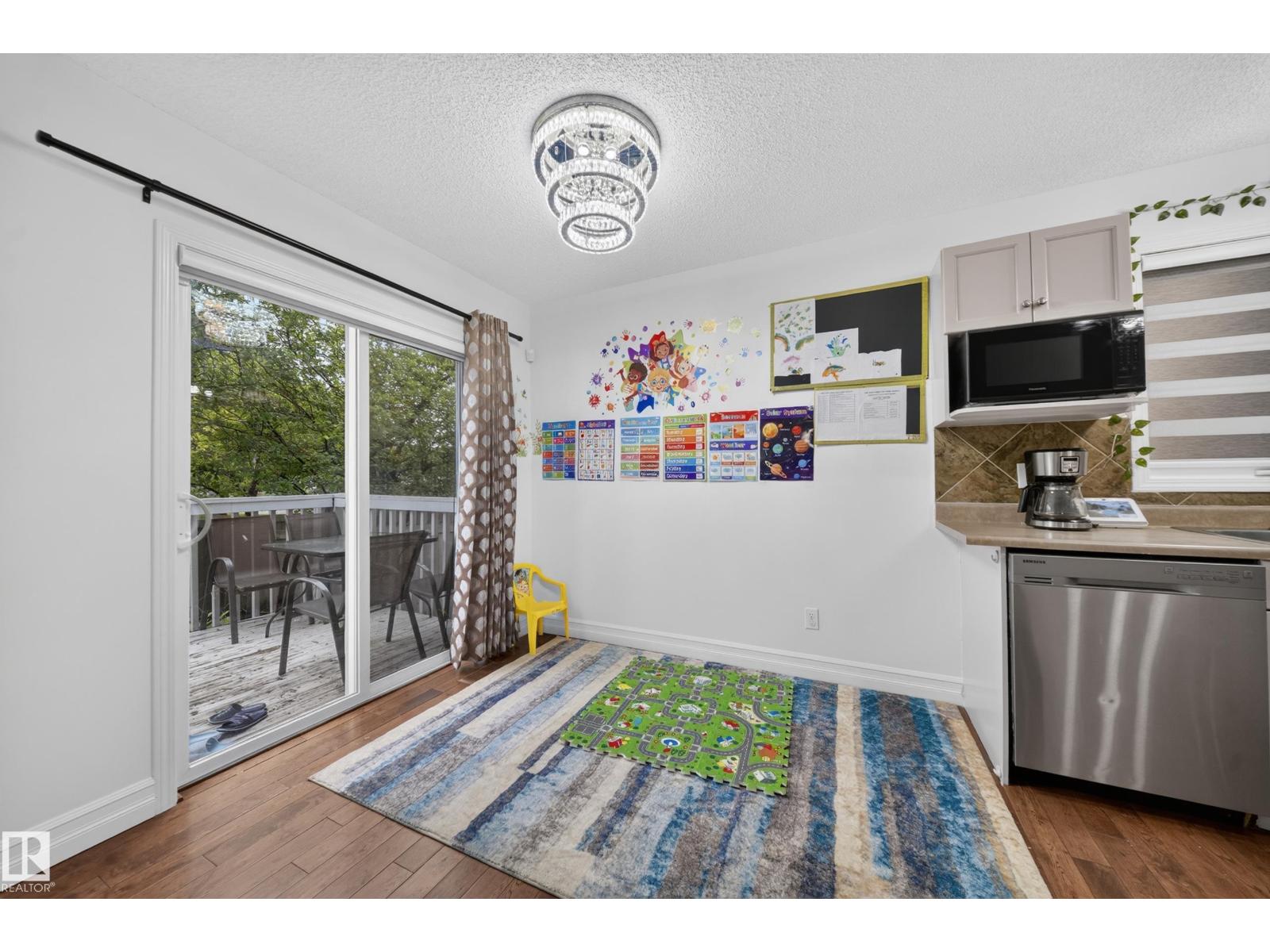 #4 4350 23 ST NW - 14