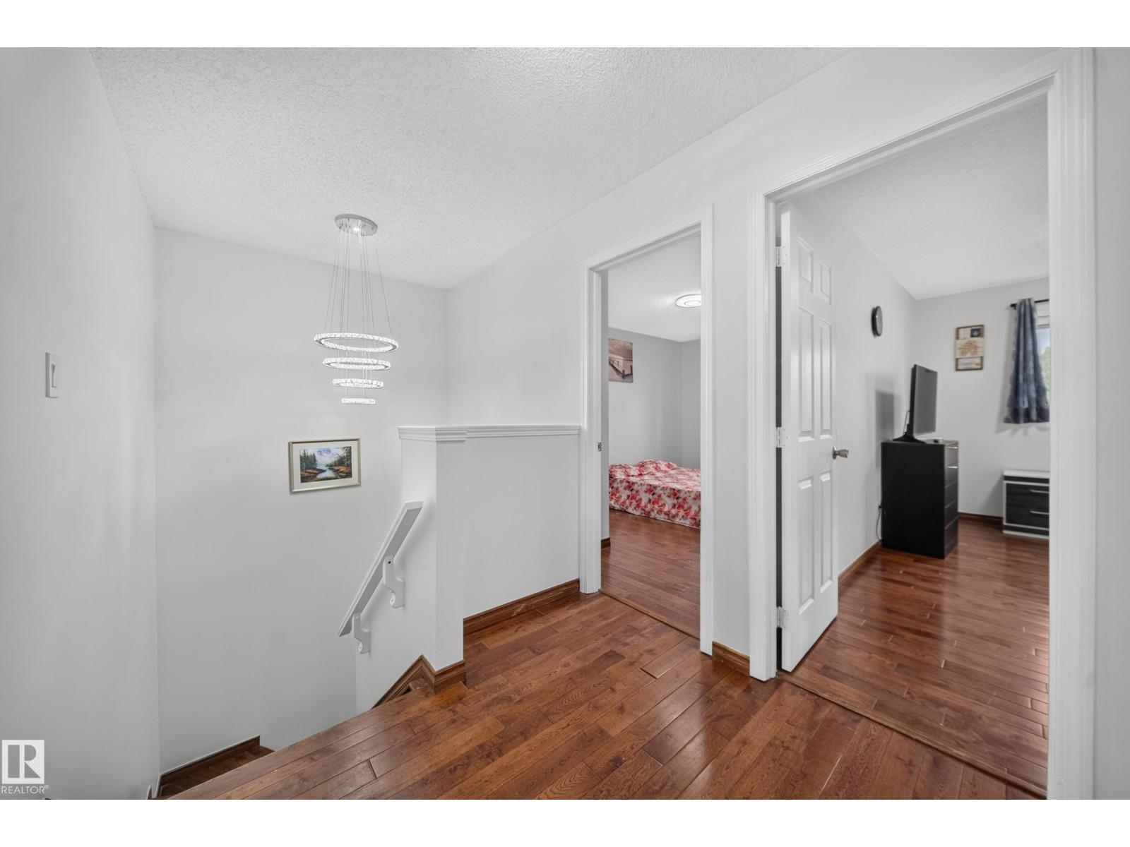 #4 4350 23 ST NW - 31