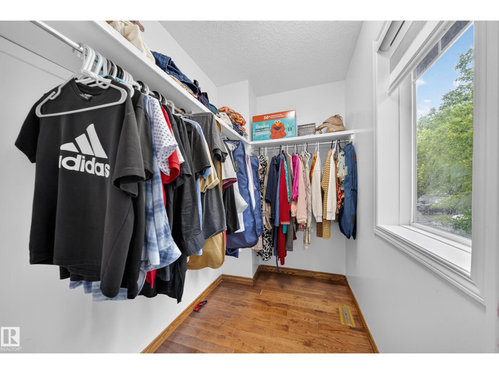 #4 4350 23 ST NW - 34