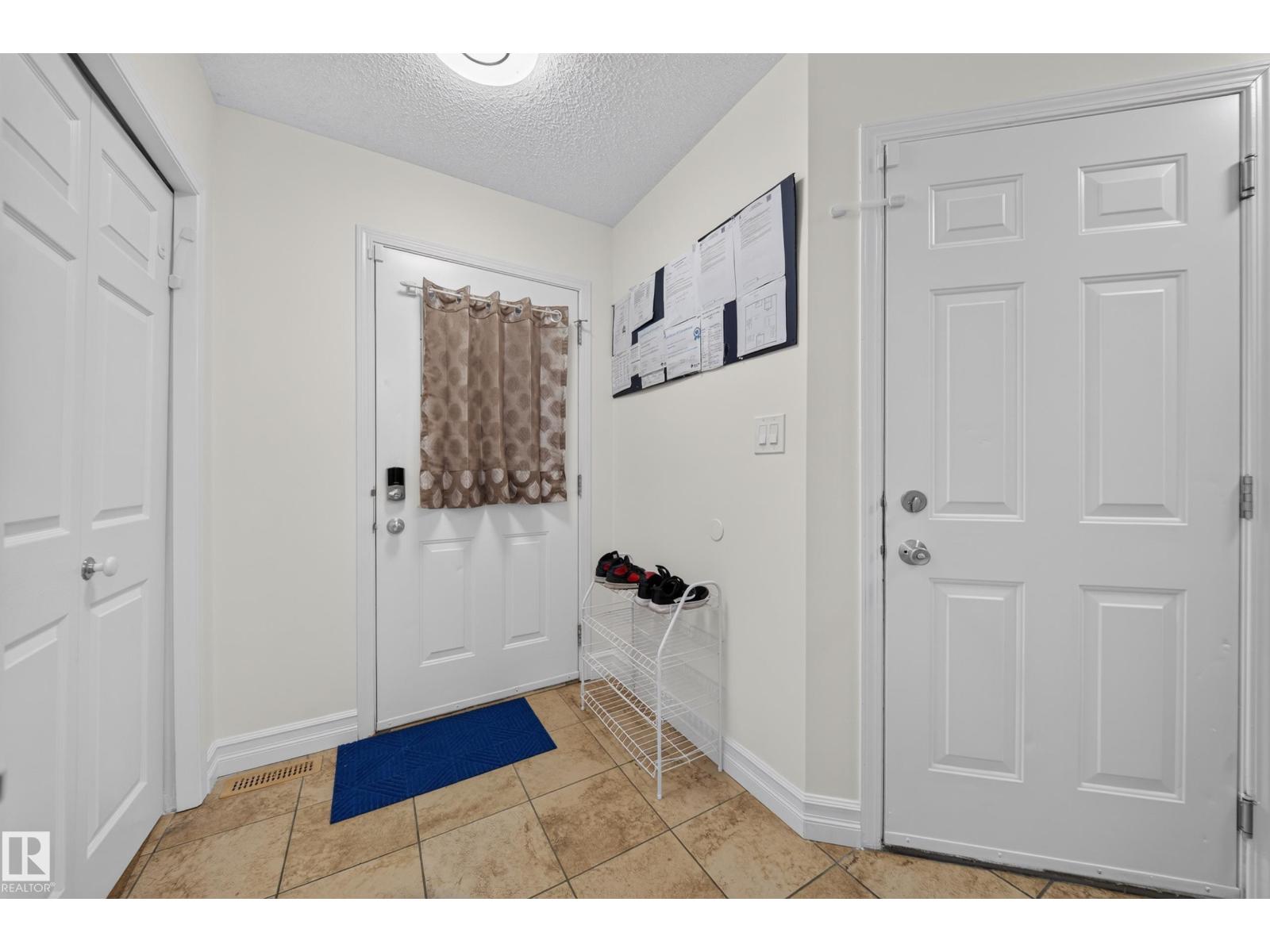#4 4350 23 ST NW - 5