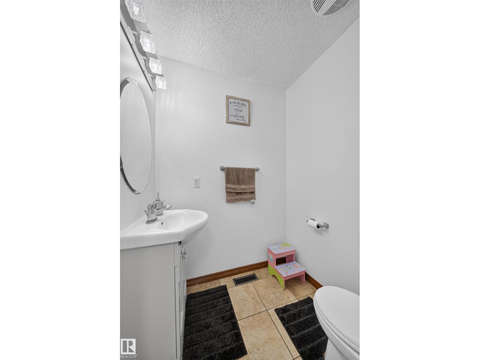 #4 4350 23 ST NW - 7