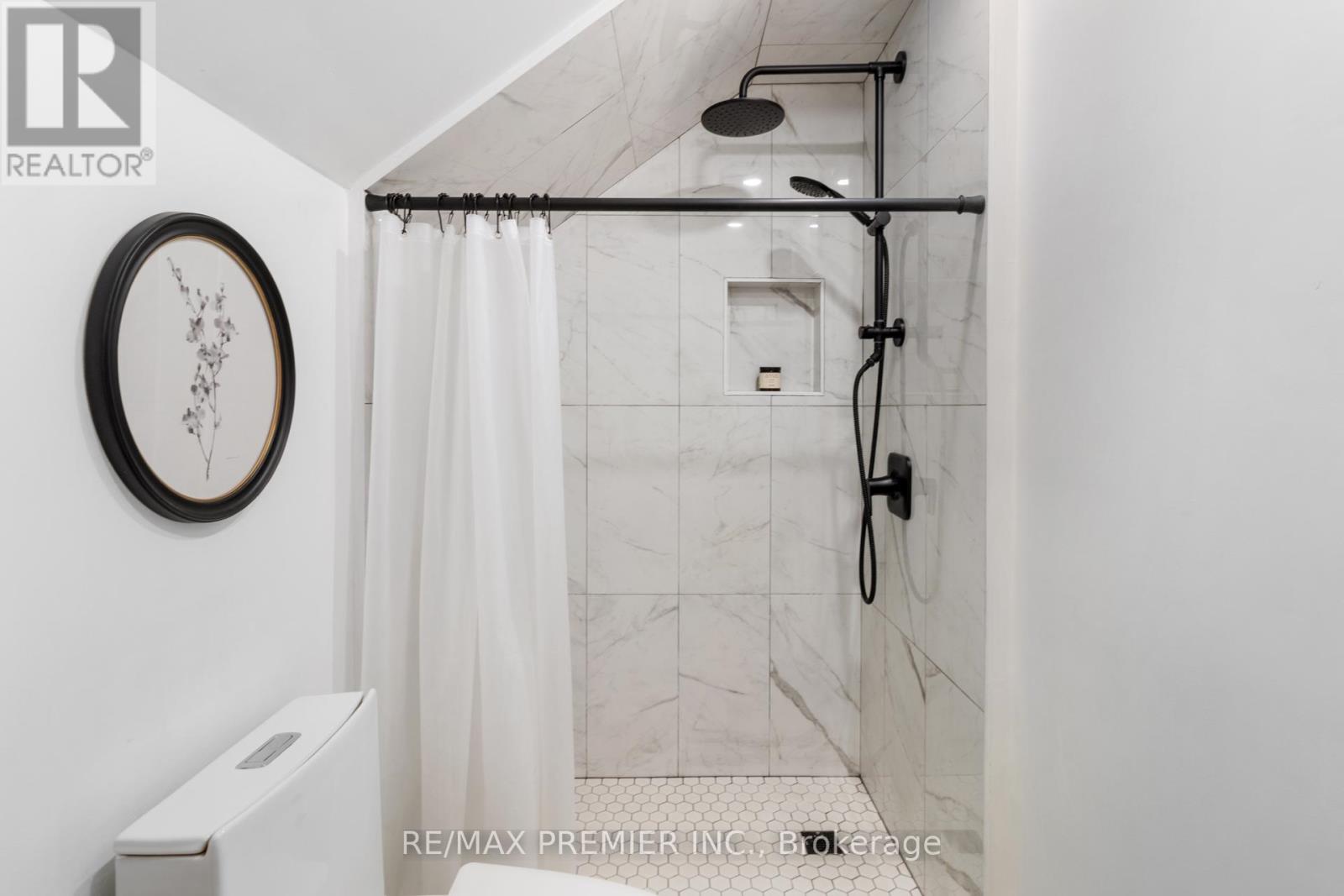 224 JOHN STREET - 21