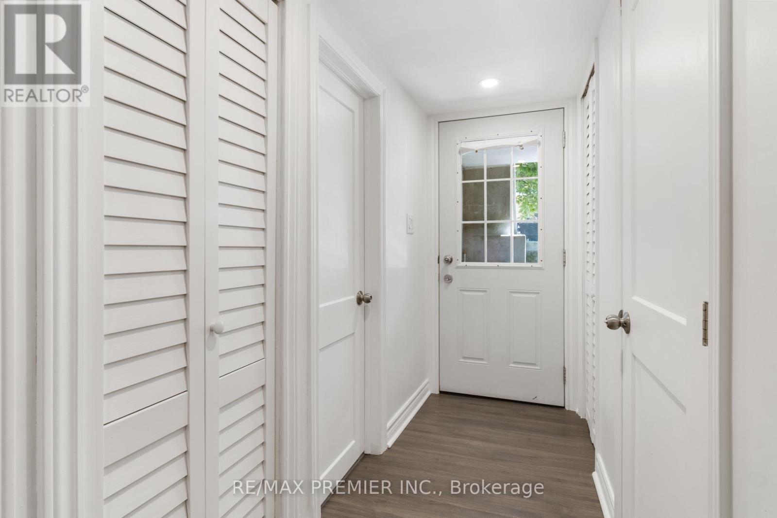 224 JOHN STREET - 25