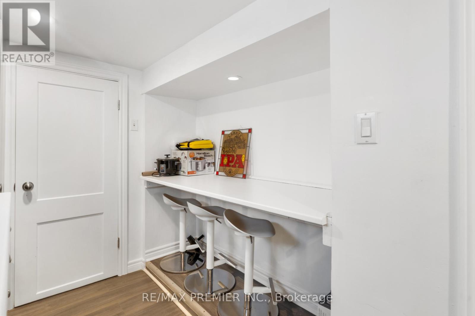 224 JOHN STREET - 31