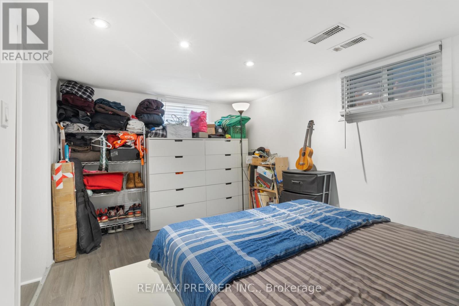 224 JOHN STREET - 34