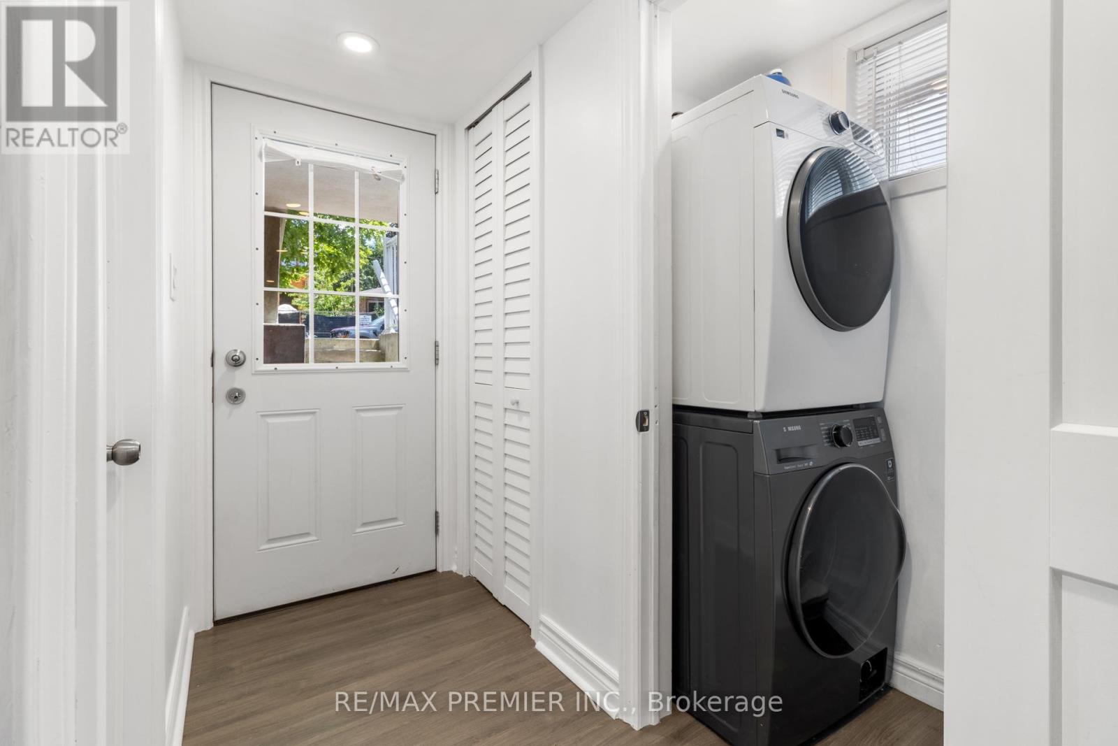 224 JOHN STREET - 35