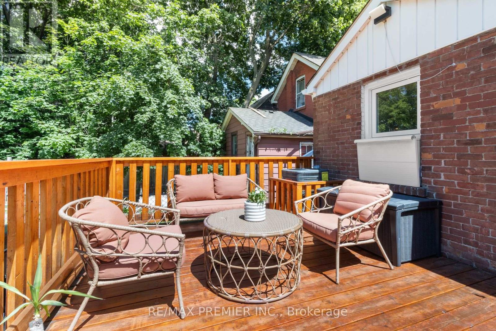 224 JOHN STREET - 36