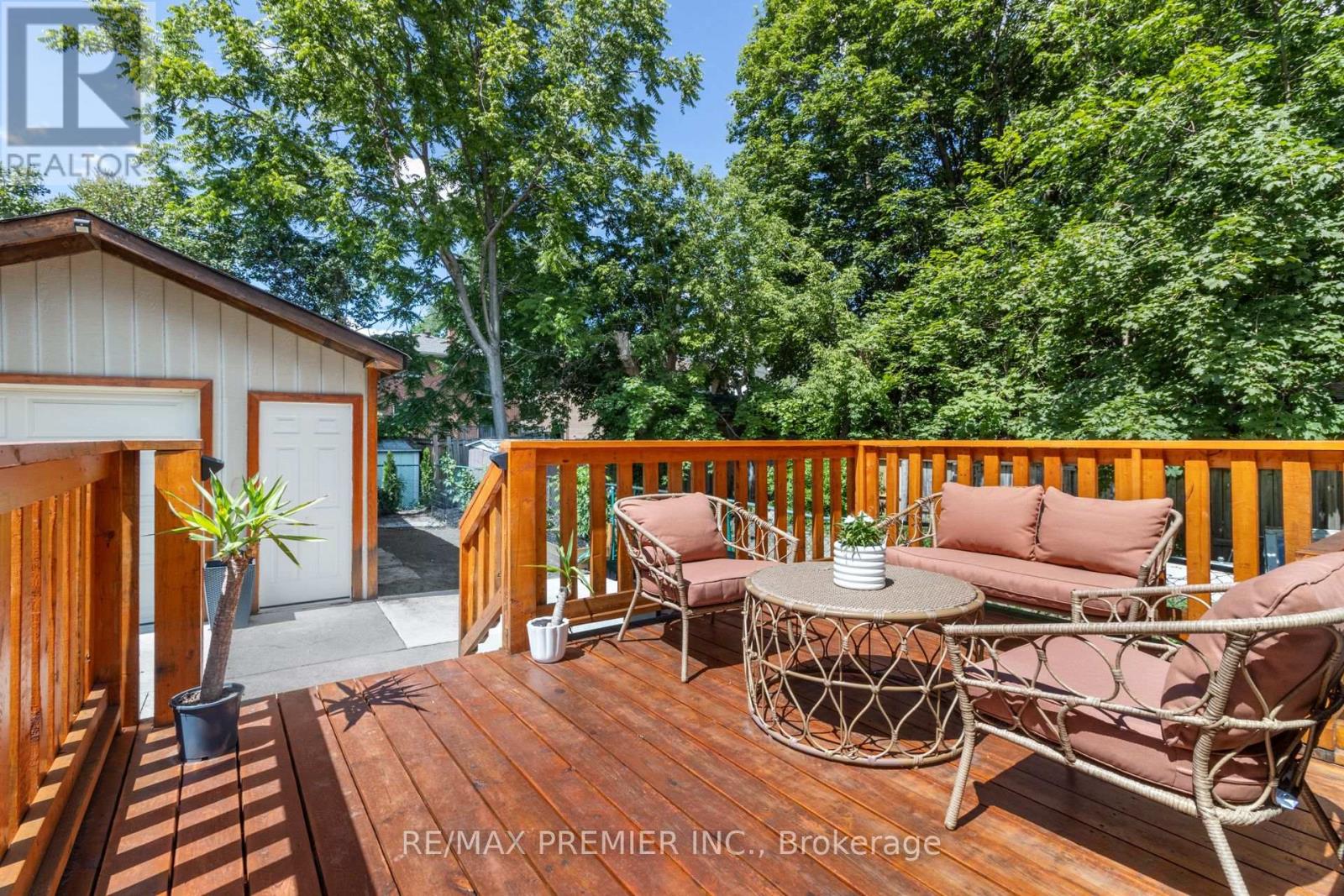 224 JOHN STREET - 37