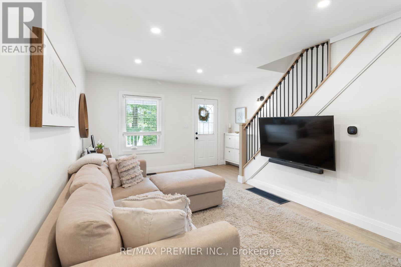 224 JOHN STREET - 8