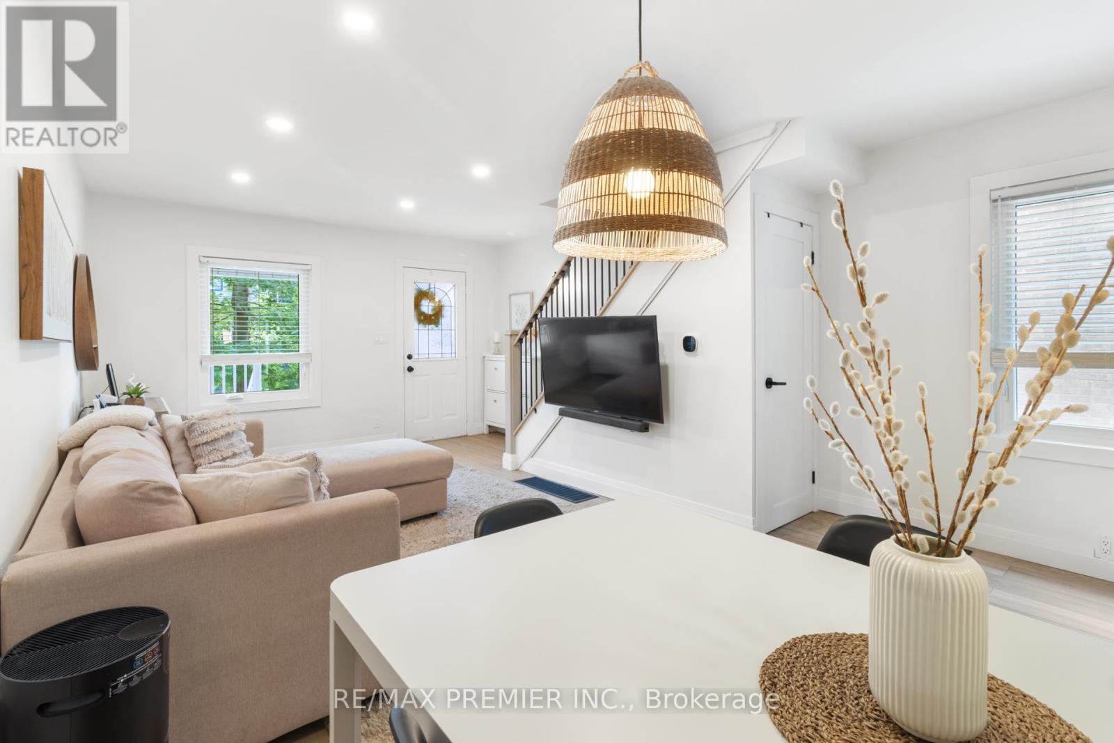 224 JOHN STREET - 9