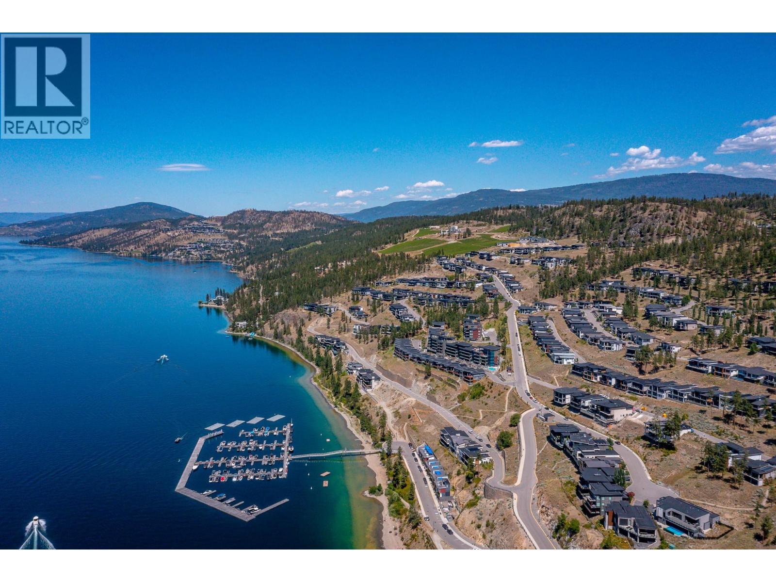 211 3475 Granite Close, Kelowna