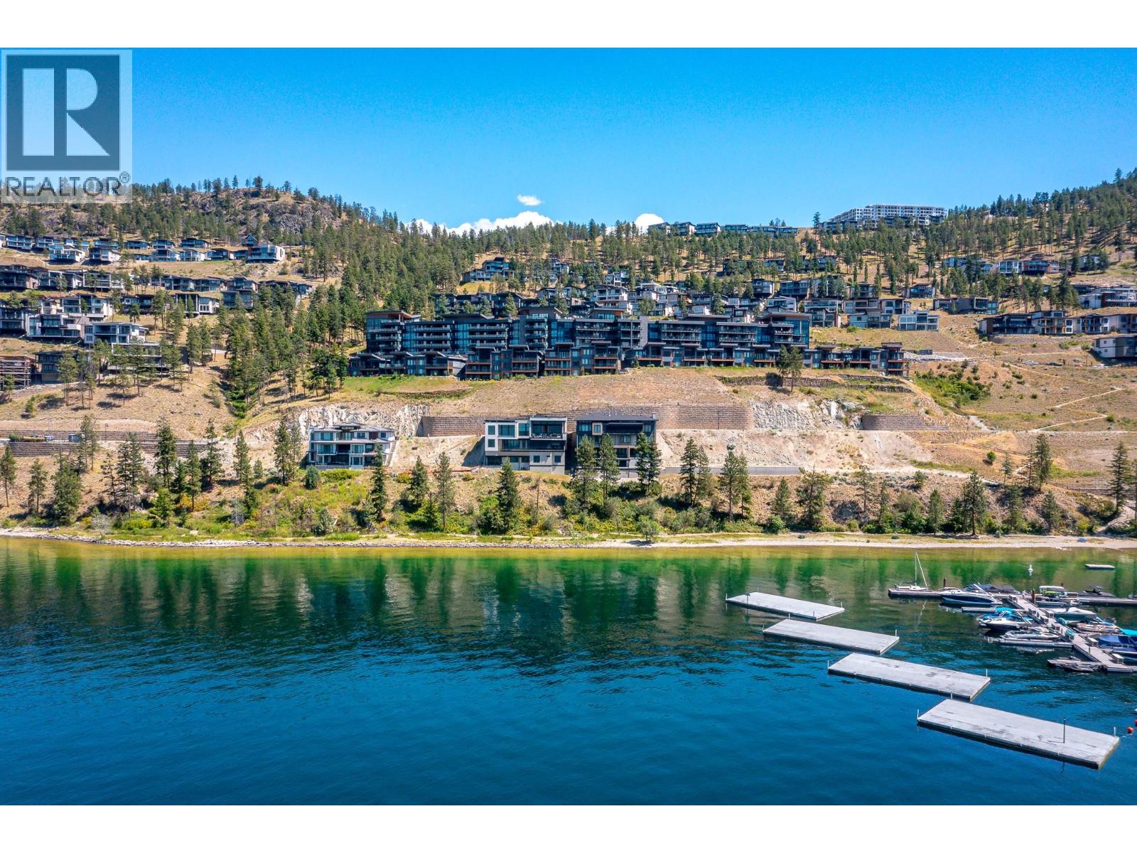 211 3475 Granite Close, Kelowna